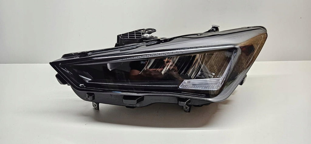 Frontscheinwerfer Seat Leon 5FB941005D LED Ein Stück (Rechts oder Links)