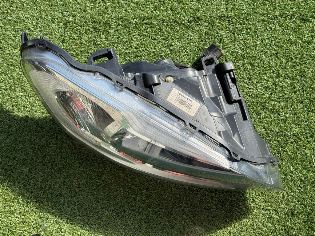 Frontscheinwerfer Volvo Xc60 I 31420266 Rechts Scheinwerfer Headlight SCH8257557150li