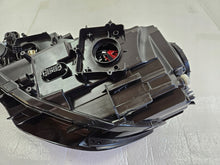 Laden Sie das Bild in den Galerie-Viewer, Frontscheinwerfer Audi A3 8V0941032A Xenon Links Scheinwerfer Headlight