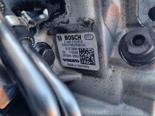 Load image into Gallery viewer, Motor Volvo C70 II D5204T5 2.0 150PS 110kW 125TKm 2005 Diesel Engine Komplett MOT5424712401pf