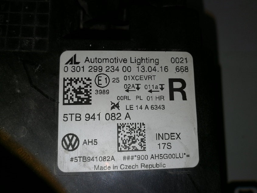 Frontscheinwerfer VW Touran 5TB941082A LED Ein Stück (Rechts oder Links)