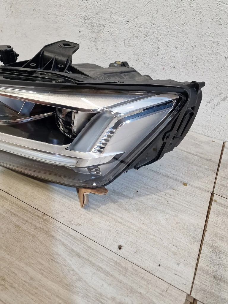 Frontscheinwerfer Audi Q2 81A941033 Links Scheinwerfer Headlight