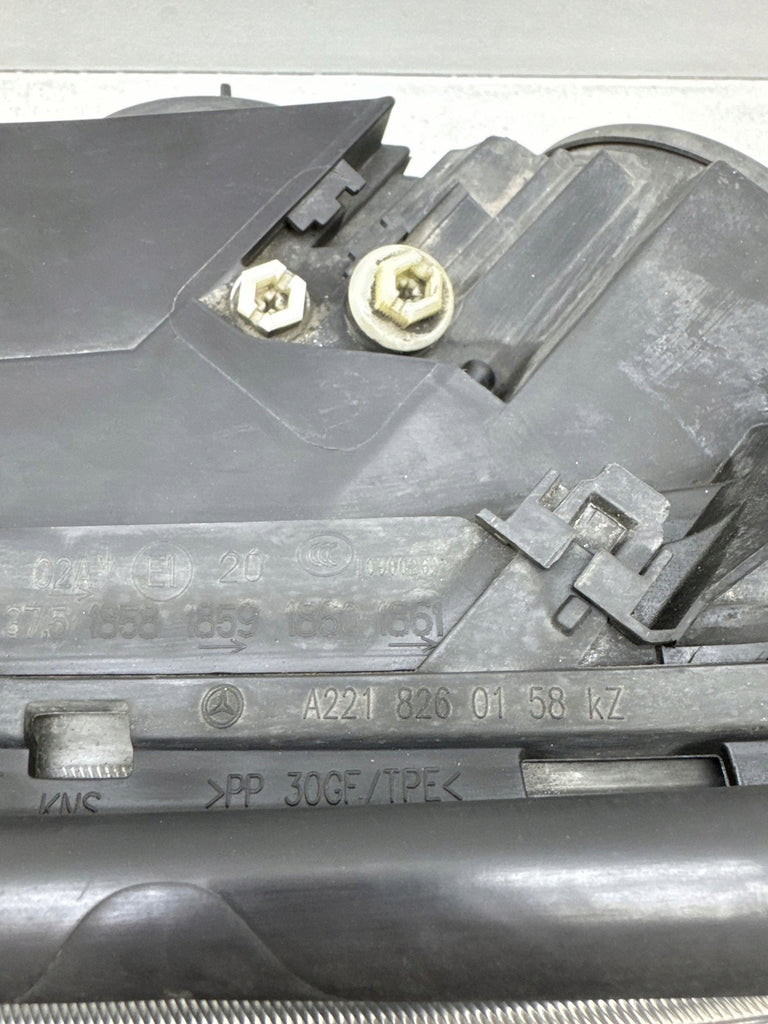 Frontscheinwerfer Mercedes-Benz W221 A2218260158 A2218202561 Links Headlight SCH9912808081uf