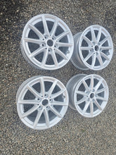 Laden Sie das Bild in den Galerie-Viewer, 4x Alufelge 16 Zoll 7.0" 5x112 52ET Glanz Silber 6855080 BMW 2 F45 F46 Rim Wheel FEL8230986755dd