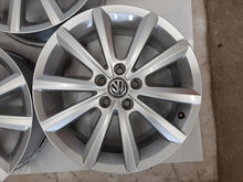 Laden Sie das Bild in den Galerie-Viewer, 4x Alufelge 16 Zoll 6.0" 5x100 45ET 2G0071496 VW Polo Rim Wheel FEL1717969854sd