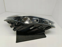 Laden Sie das Bild in den Galerie-Viewer, Frontscheinwerfer Ford Focus MX7B-13E014-GB Full LED Rechts Headlight SCH1593907947gy
