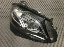 Laden Sie das Bild in den Galerie-Viewer, Frontscheinwerfer Mercedes-Benz W213 A2139067606 Rechts Scheinwerfer Headlight SCH7977422757qc