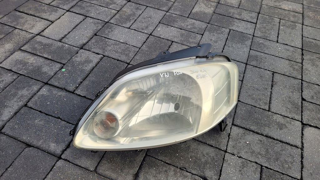 Frontscheinwerfer VW Fox Ein Satz Scheinwerfer Headlight SCH4918221043zn