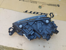 Laden Sie das Bild in den Galerie-Viewer, Frontscheinwerfer Skoda Scala 657941015 LED Links Scheinwerfer Headlight SCH8296179255rt