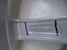 Laden Sie das Bild in den Galerie-Viewer, 1x Alufelge 18 Zoll 7.5&quot; 5x108 50,5ET 31423851 Volvo Rim Wheel