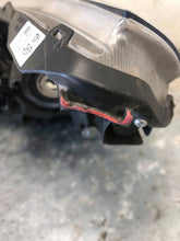 Load image into Gallery viewer, Frontscheinwerfer Toyota Verso 81110-0F090-BILI Rechts Scheinwerfer Headlight SCH2488105306aa