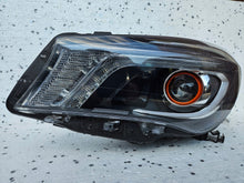 Laden Sie das Bild in den Galerie-Viewer, Frontscheinwerfer Mercedes-Benz Cla 1179067900 030127927500 Xenon Links SCH5358440272oc