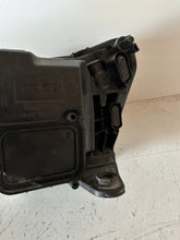 Laden Sie das Bild in den Galerie-Viewer, Frontscheinwerfer Skoda Fabia III 6V1941016F Rechts Scheinwerfer Headlight SCH4310945684oc