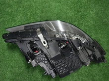 Laden Sie das Bild in den Galerie-Viewer, Frontscheinwerfer BMW 5 F11 F10 1ZT011087-41 Bi-Xenon Links Headlight SCH6577818551si