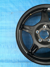 Load image into Gallery viewer, 1x Alufelge 16 Zoll 7.0" 5x112 37ET Glanz Schwarz A2084010202 Mercedes-Benz W116 FEL6056431009fs