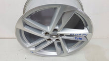 Laden Sie das Bild in den Galerie-Viewer, 1x Alufelge 17 Zoll 7.5" 5x100 46ET Glanz Silber 82A601025K Audi A1 Rim Wheel FEL7617295702tf