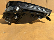 Load image into Gallery viewer, Frontscheinwerfer BMW IX I20 9851808 Laser Rechts Scheinwerfer Headlight SCH5259101997fz