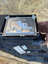 Laden Sie das Bild in den Galerie-Viewer, Frontscheinwerfer Peugeot 2008 208 II 9850598580 LED Links Headlight