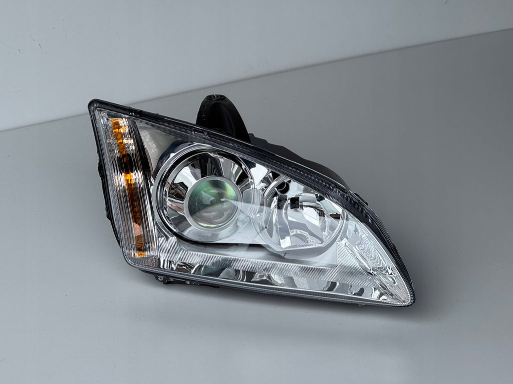 Frontscheinwerfer Ford Focus 4M51-13099-ED Xenon Rechts Scheinwerfer Headlight SCH7673370382xr