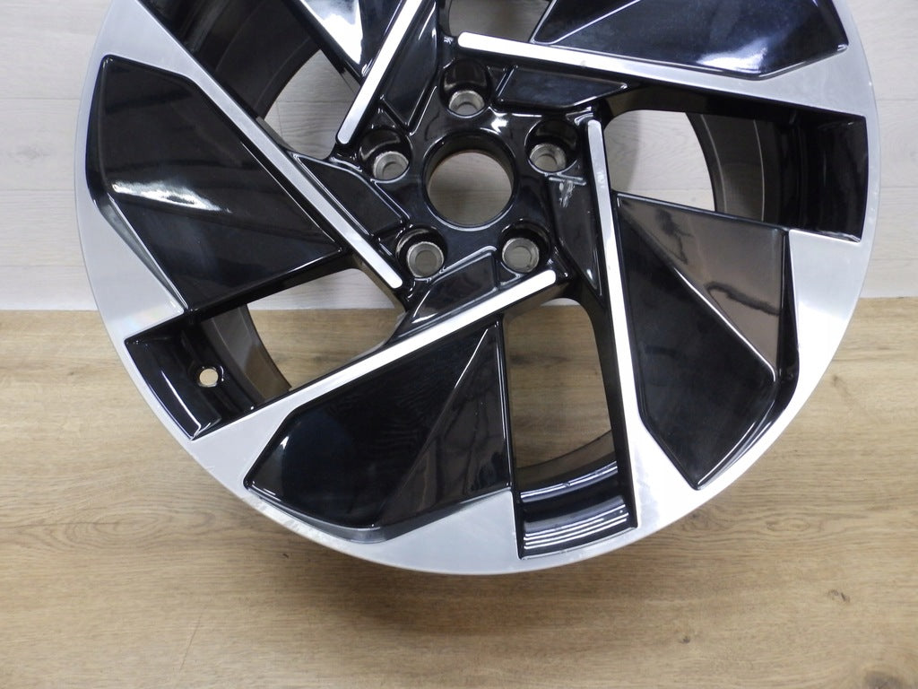 1x Alufelge 18 Zoll 7.5" 5x112 50ET Glanz Schwarz 10A601025G Vw Rim Wheel FEL3871102789xj