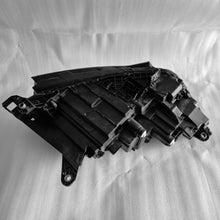 Laden Sie das Bild in den Galerie-Viewer, Frontscheinwerfer Skoda Enyaq 5LB941015F Links Scheinwerfer Headlight SCH6185032364az
