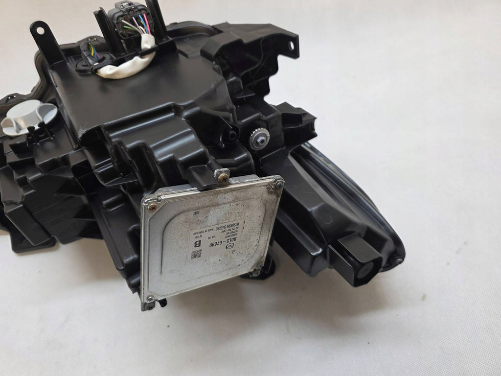 Frontscheinwerfer Mazda 3 SPP15798 BCJH-51040 Links Scheinwerfer Headlight SCH4094110388iu