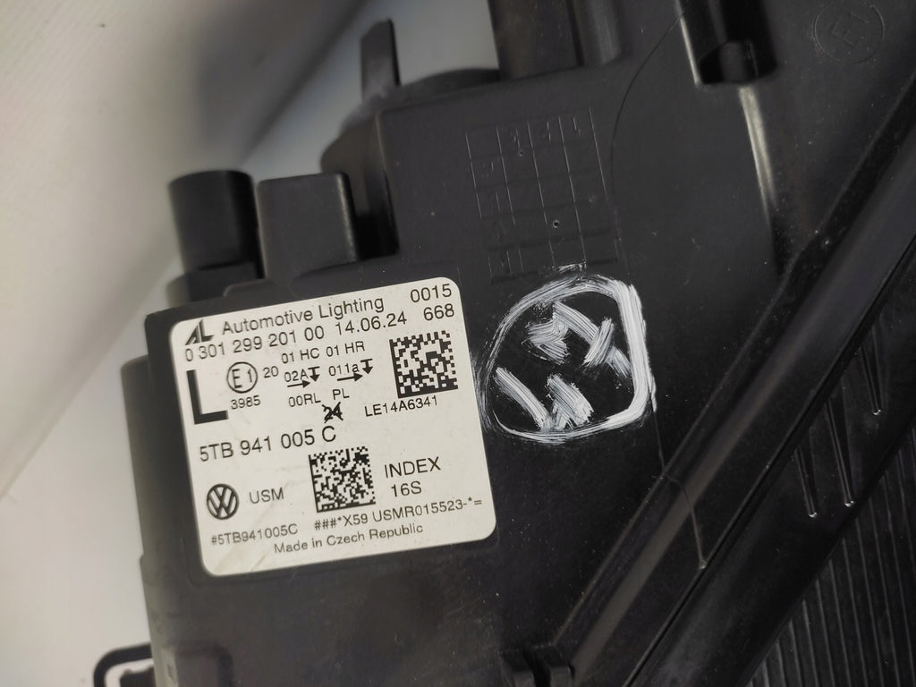 Frontscheinwerfer VW Touran 5TB941005C Links Scheinwerfer Headlight