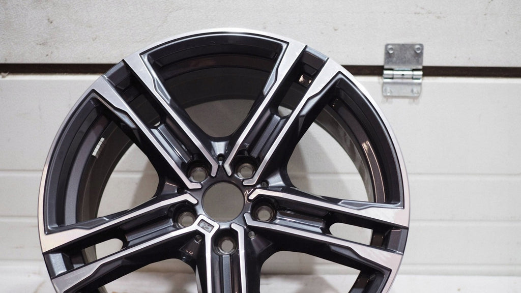 1x Alufelge 18 Zoll 5x112 8092352 BMW F45 1 F40 F46 Rim Wheel FEL2433852466ov