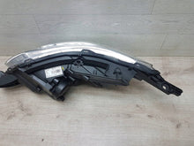 Laden Sie das Bild in den Galerie-Viewer, Frontscheinwerfer Peugeot 2008 I 9677810280 90015176 Rechts Headlight