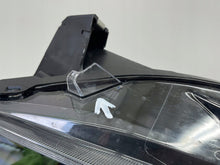 Laden Sie das Bild in den Galerie-Viewer, Frontscheinwerfer Opel Zafira Life 9832837680 Ein Stück (Rechts oder Links) SCH7678606101ti