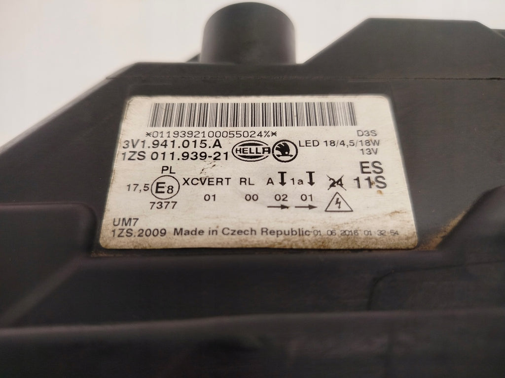 Frontscheinwerfer Skoda Superb III 3V1941015A Xenon Rechts oder Links