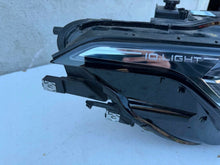 Laden Sie das Bild in den Galerie-Viewer, Frontscheinwerfer VW Tiguan Allspace 5NN941082D Rechts Scheinwerfer Headlight SCH5725074061xb