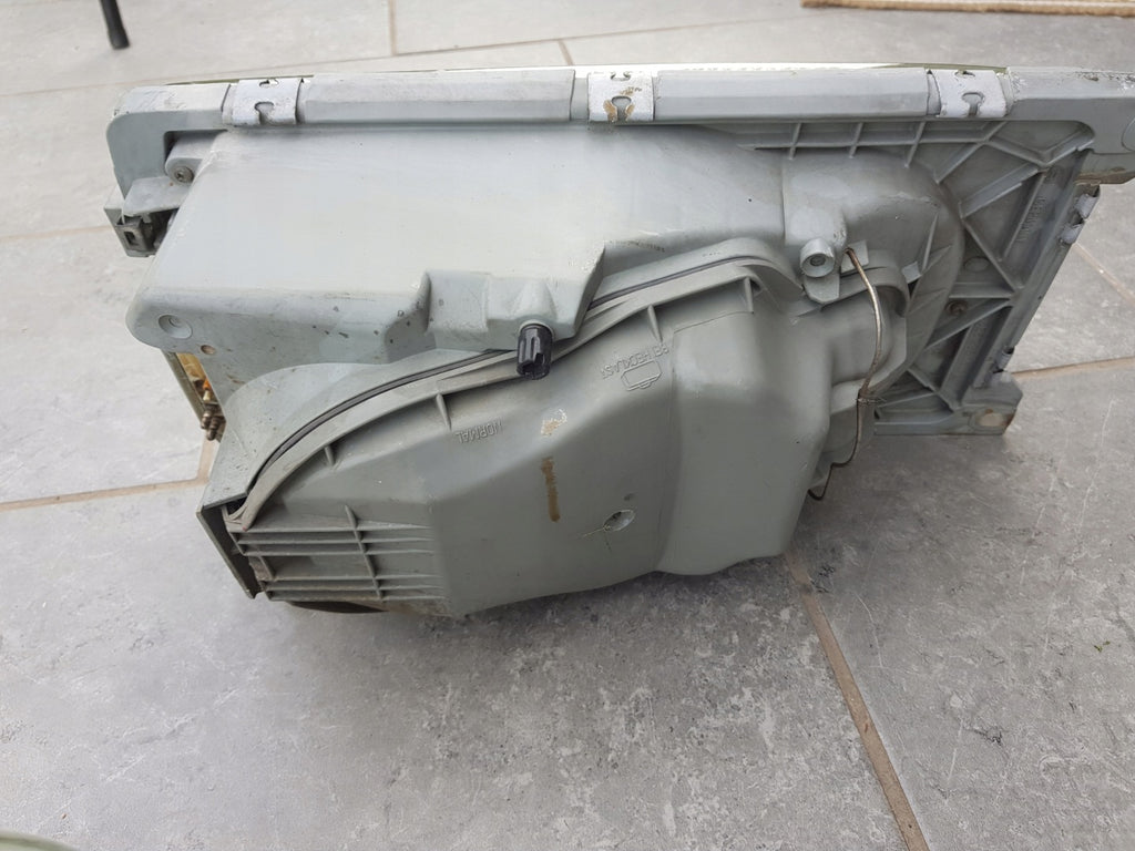 Frontscheinwerfer Mercedes-Benz W123 1305620201 Rechts Scheinwerfer Headlight SCH7378049901gl