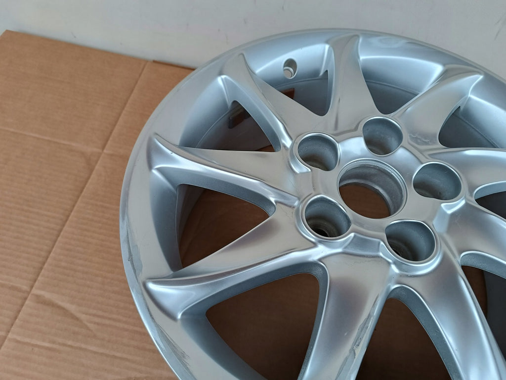 1x Alufelge 16 Zoll 6.5" 5x114.3 39ET PZ406-T067E Toyota Auris Rim Wheel