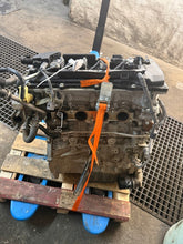 Load image into Gallery viewer, Motor Toyota Prius 2ZR-FXE 1.8 30TKm Benzin Engine Komplett MOT2017160268xn