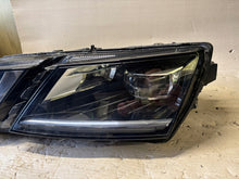 Load image into Gallery viewer, Frontscheinwerfer Skoda Octavia III 5E1941015D Full LED Links Headlight SCH4155716442zw