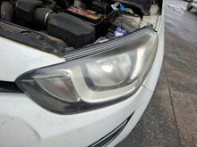 Load image into Gallery viewer, Frontscheinwerfer Hyundai I20 FALSE Scheinwerfer Headlight SCH1456224379fr