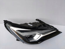 Laden Sie das Bild in den Galerie-Viewer, Frontscheinwerfer Opel Astra 39111150 LED Rechts Scheinwerfer Headlight