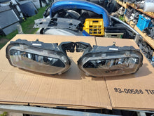 Load image into Gallery viewer, Frontscheinwerfer Dacia Spring 260101001R 260607303R Ein Satz Headlight SCH5360965234yi