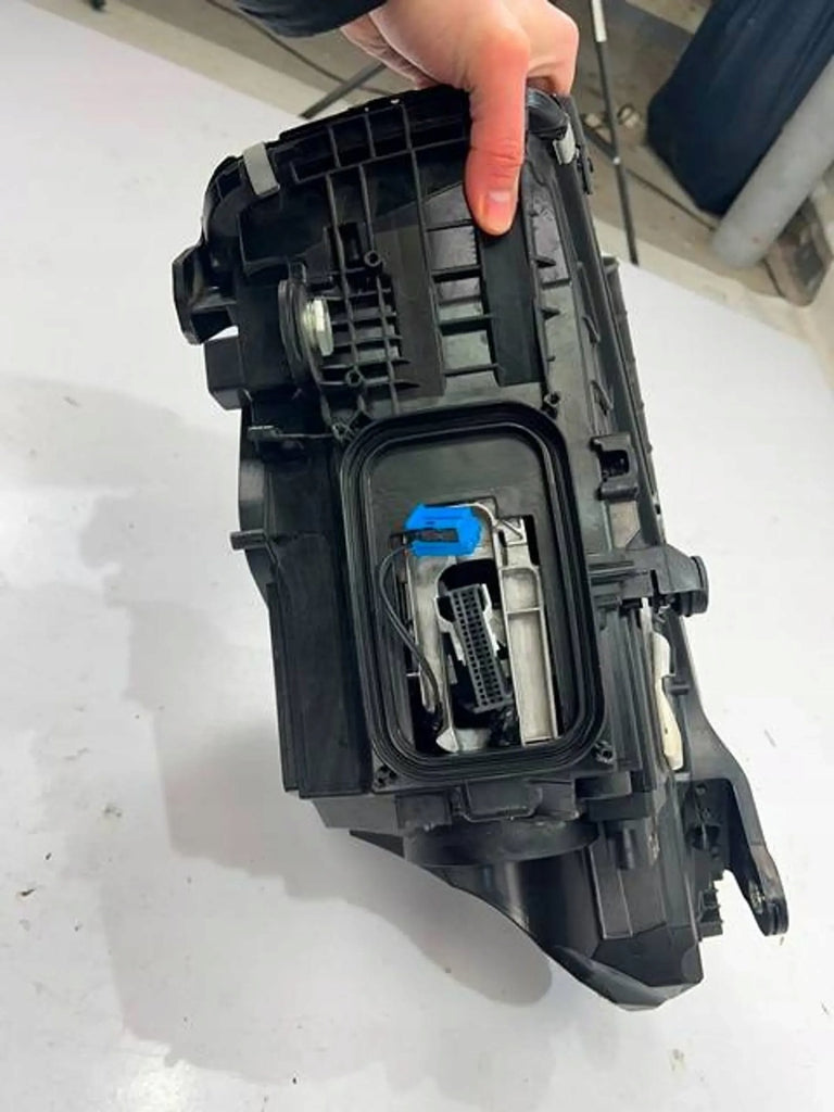 Frontscheinwerfer Mercedes-Benz W206 A2069068003 Ein Stück (Rechts oder Links) SCH5344141092zk