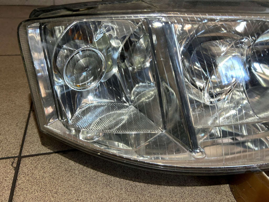 Frontscheinwerfer Audi A6 C5 Xenon Rechts Scheinwerfer Headlight
