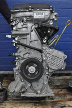 Load image into Gallery viewer, Motor Toyota C-Hr 2ZR-FXE 1.8 122PS 90kW 72TKm 2016 Benzin Engine Unkomplett