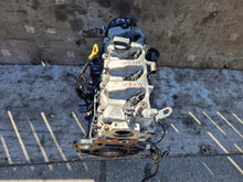 Load image into Gallery viewer, Motor Hyundai Tucson D4EA 2.0 CRDI 133PS 144TKm Diesel Engine Unkomplett