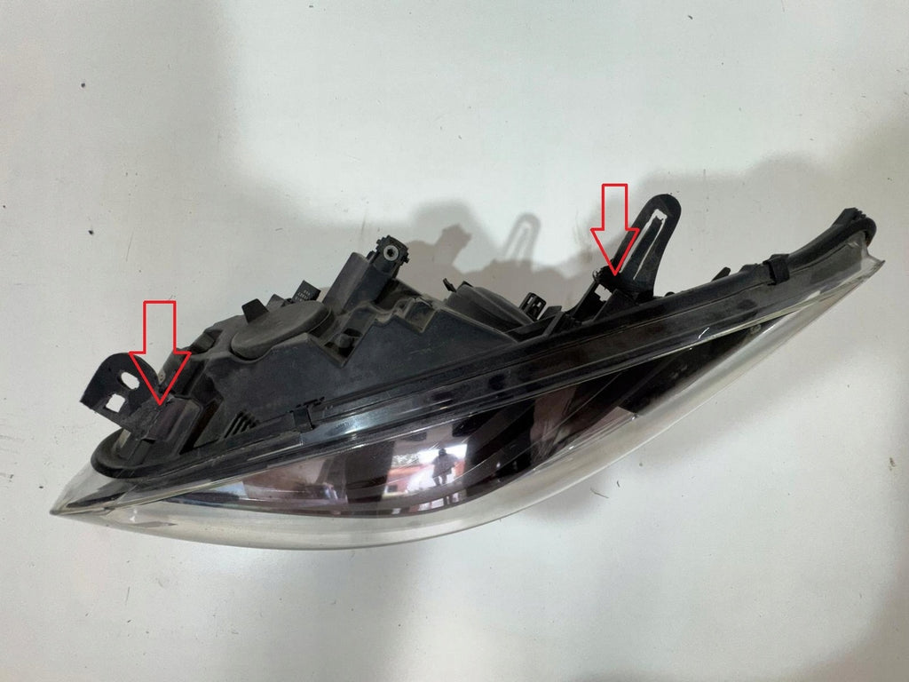 Frontscheinwerfer Renault Megane III 260601781R Ein Stück (Rechts oder Links) SCH2700735573iq