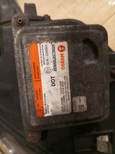 Load image into Gallery viewer, Frontscheinwerfer Ford Focus BM51-13D154-AK Xenon Ein Stück (Rechts oder Links) SCH2059739257ly