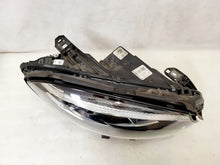 Laden Sie das Bild in den Galerie-Viewer, Frontscheinwerfer Mercedes-Benz W246 A2469063401 Rechts Scheinwerfer Headlight SCH3499871781kk