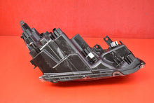 Laden Sie das Bild in den Galerie-Viewer, Frontscheinwerfer Toyota Yaris Cross LED Links Scheinwerfer Headlight SCH7531334731xt