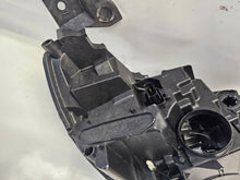 Laden Sie das Bild in den Galerie-Viewer, Frontscheinwerfer Peugeot 2008 208 II 90200109 9833036380 Links Headlight