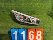 Laden Sie das Bild in den Galerie-Viewer, Frontscheinwerfer Kia Ceed R009B220873 92102A2220 Rechts Scheinwerfer Headlight SCH7447294953hr