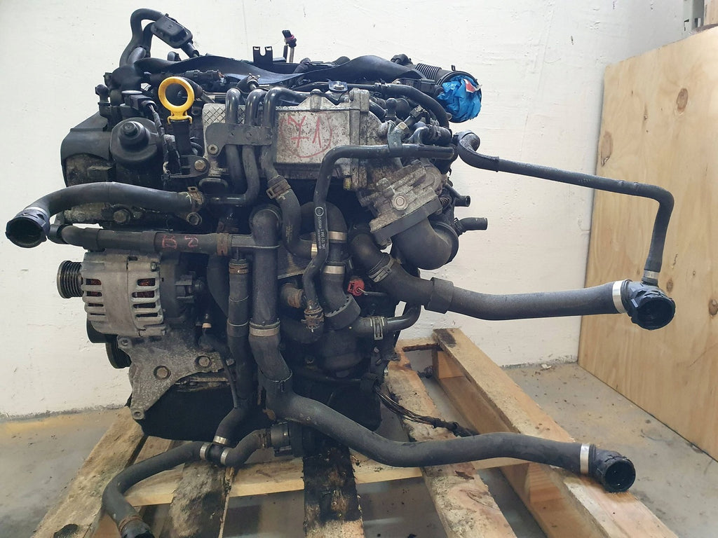 Motor VW Passat B8 CRLB 2.0 TDI 150PS 110kW Diesel Engine Komplett